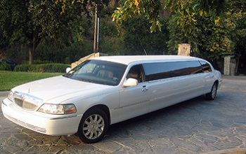 Lincoln Town Car Stretch Limo Car Rental Service
